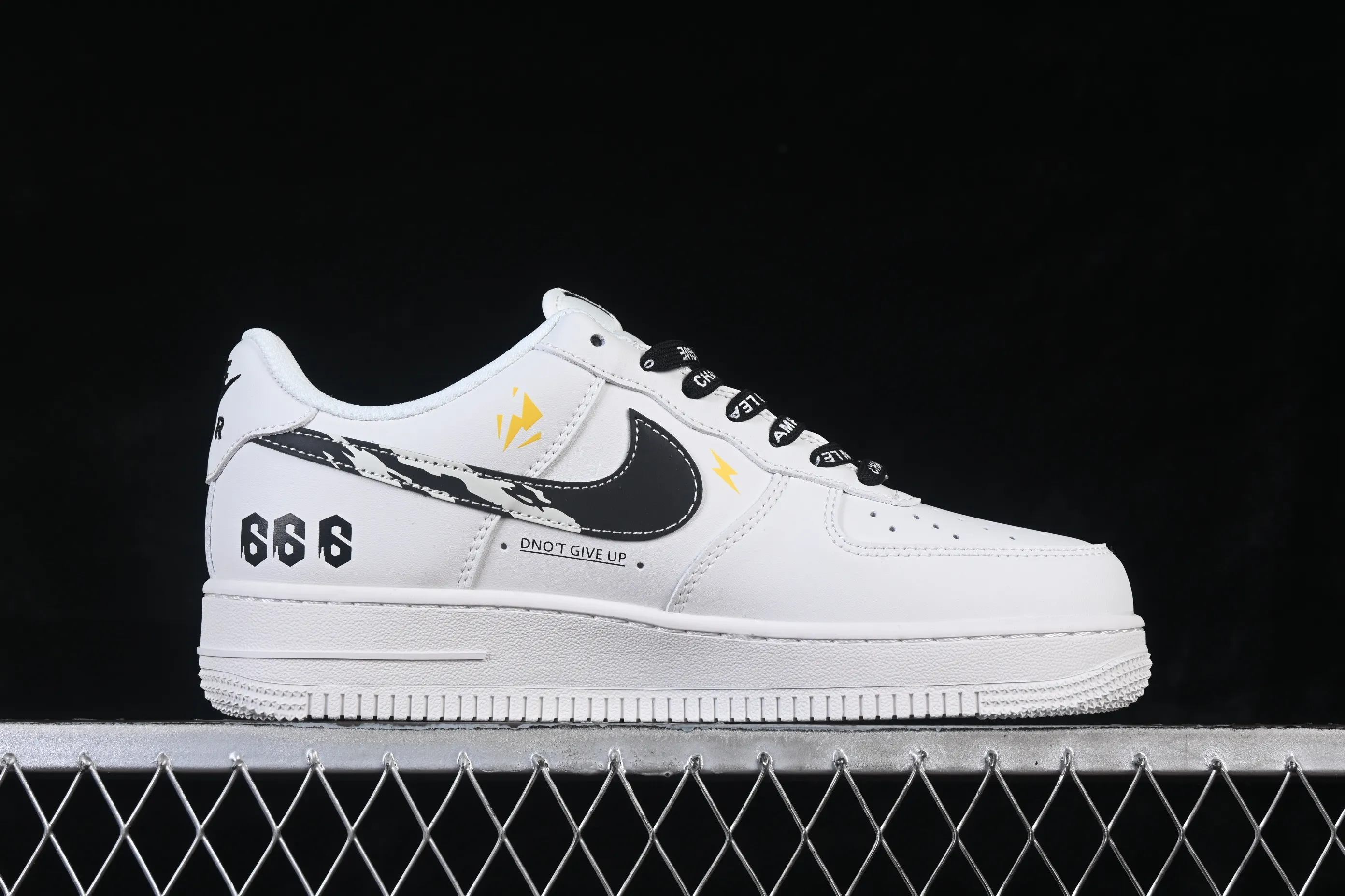 All categories Nk Air Force 1 Air Force series Nk Air Force 1 Low Air Force low-top Nike Air Force 1 '07 Low White and black barcode Air Force 1 low-top casual sneakers JP8028-072